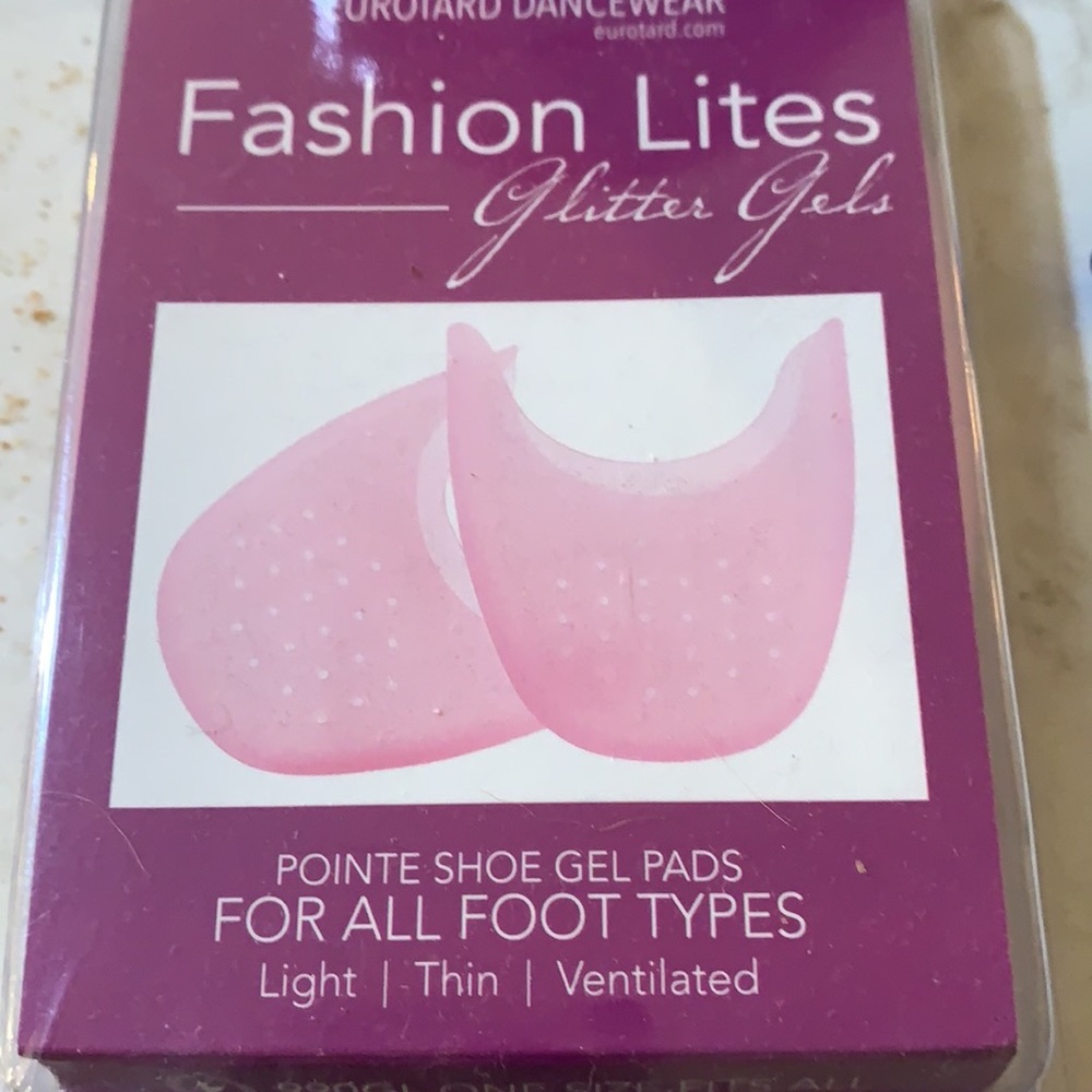 Pointe shoe gel pads